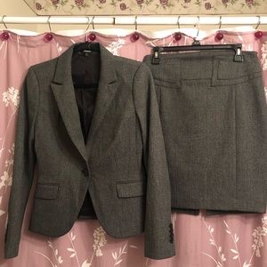 Express Business Suit